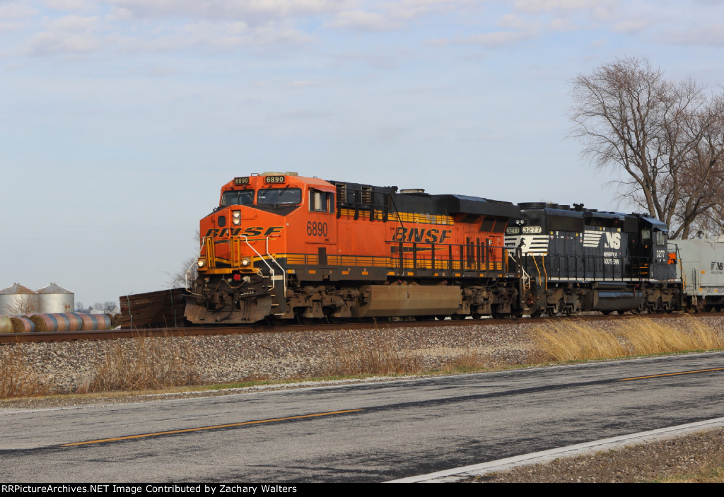 BNSF 6890 NS 3277